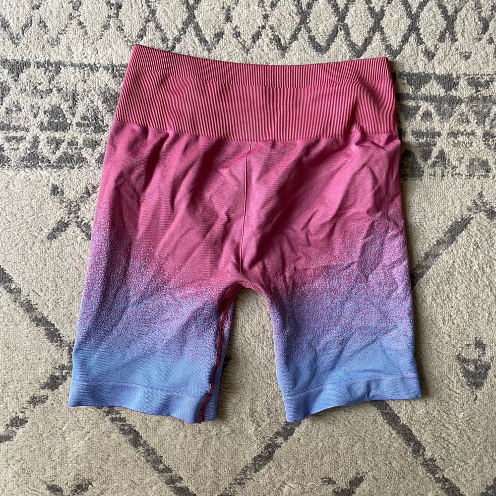 Gymshark Adapt Ombré Seamless Cycle Shorts - Picture 5 of 6